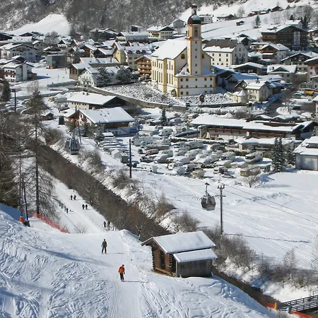 アパート Aparthaus Stubai