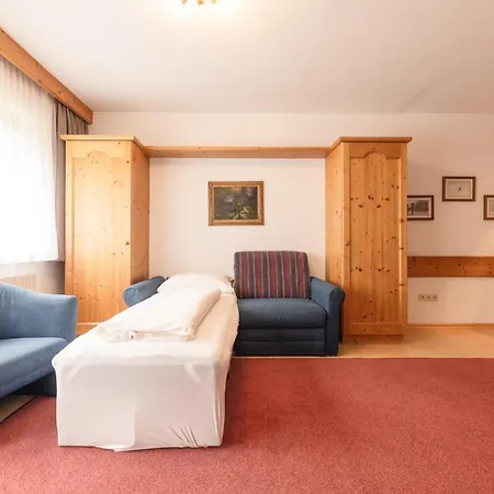 Aparthaus Stubai * نيوستيف ام ستوبيتا